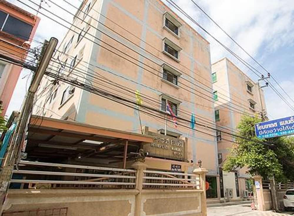 Homeplace Residence Bangkok Bagian luar foto